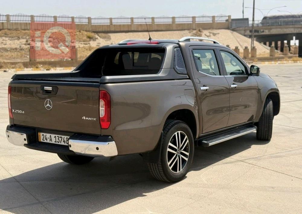 مرسيدس بنز X-Class